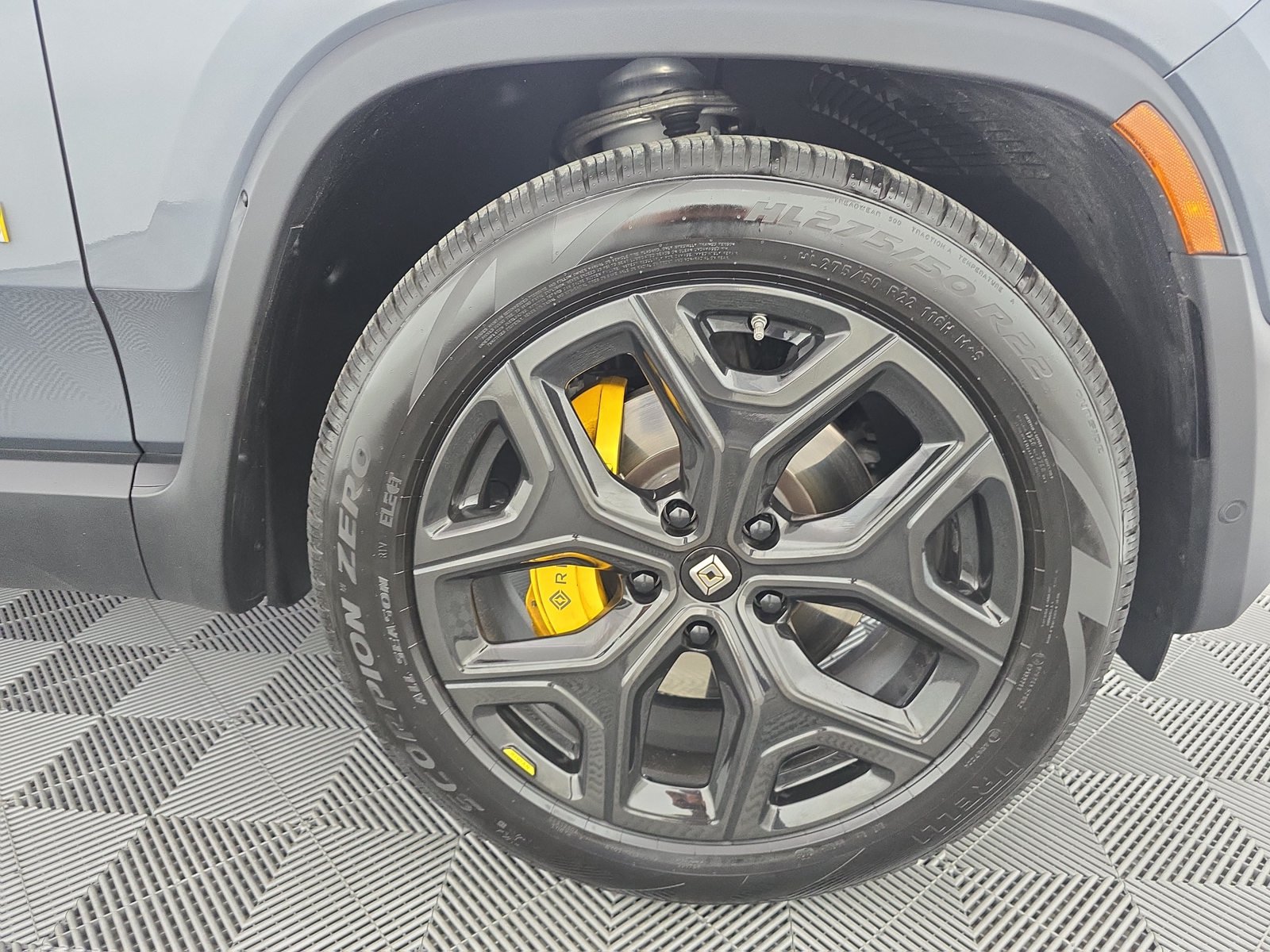 Used 2022 Rivian R1S Launch Edition Quad AWD/4WD image 11