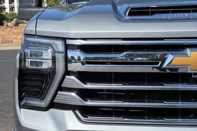 Used 2024 Chevrolet Silverado 3500 High Country w/ High Country Premium Package AWD/4WD image 48