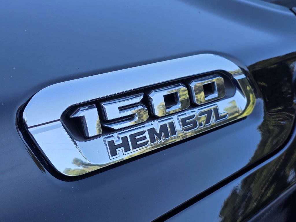 Used 2019 RAM 1500 Laramie AWD/4WD image 31