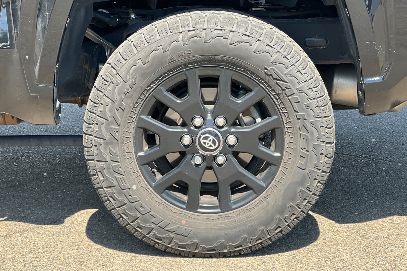 Certified 2024 Toyota Tacoma SR5 w/ SR5 Upgrade Package AWD/4WD image 25
