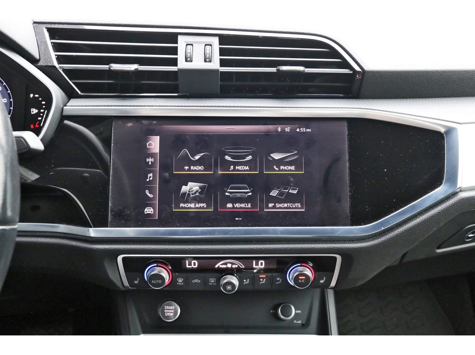 Used 2020 Audi Q3 2.0T Premium AWD/4WD image 24