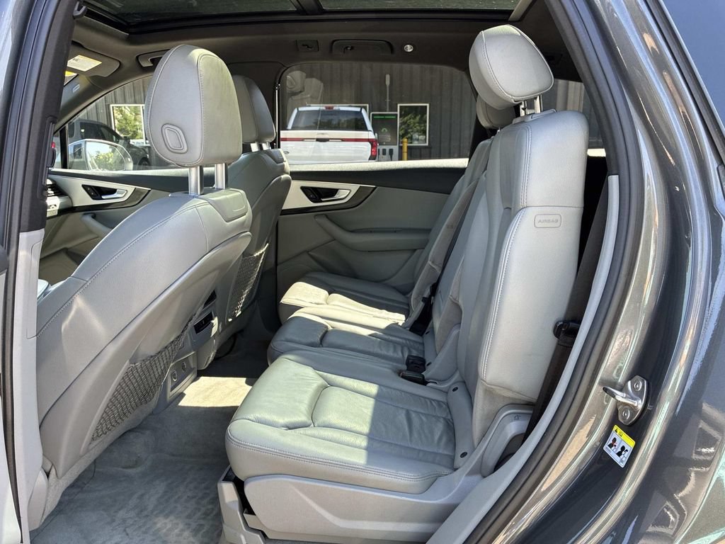 Used 2019 Audi Q7 2.0T Premium AWD/4WD image 16
