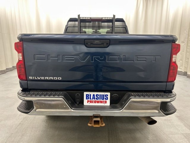 Used 2022 Chevrolet Silverado 2500 LT w/ Convenience Package image 4