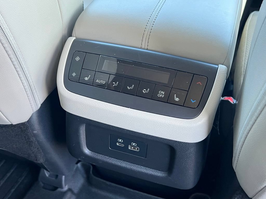 Used 2023 Nissan Pathfinder SL w/ SL Premium Package FWD image 20