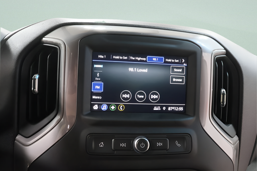 Used 2022 Chevrolet Silverado 1500 Custom Trail Boss w/ Safety Confidence Package AWD/4WD image 11