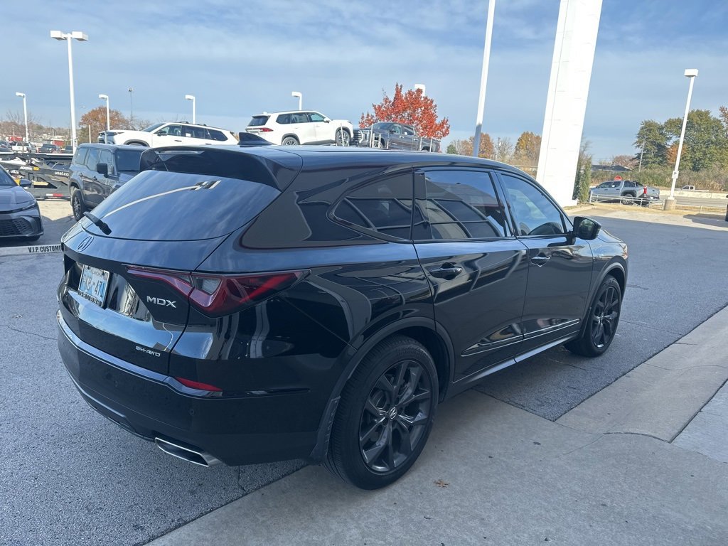 Used 2024 Acura MDX A-Spec image 2