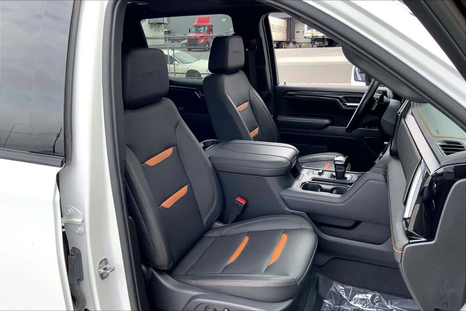 Used 2023 GMC Sierra 1500 AT4 w/ AT4 Premium Package image 14