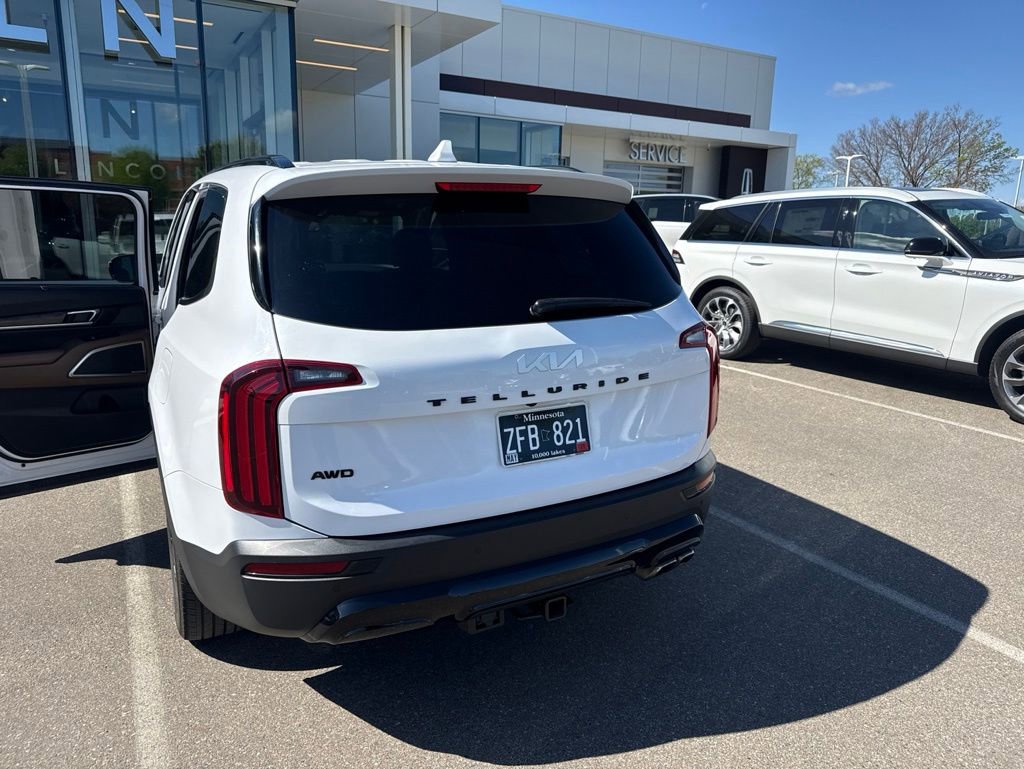 Used 2022 Kia Telluride SX w/ SX Prestige Package AWD/4WD image 8