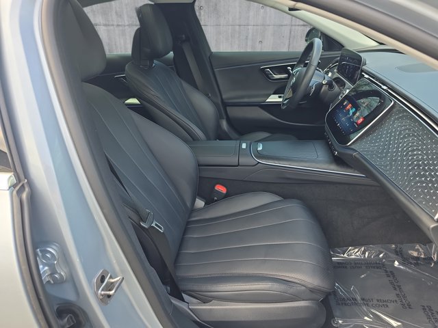 Used 2025 Mercedes-Benz E 450 4MATIC Sedan image 10