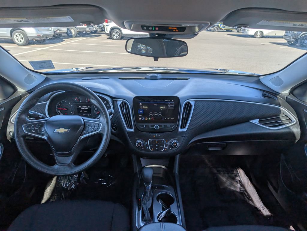 Used 2023 Chevrolet Malibu LT FWD image 15
