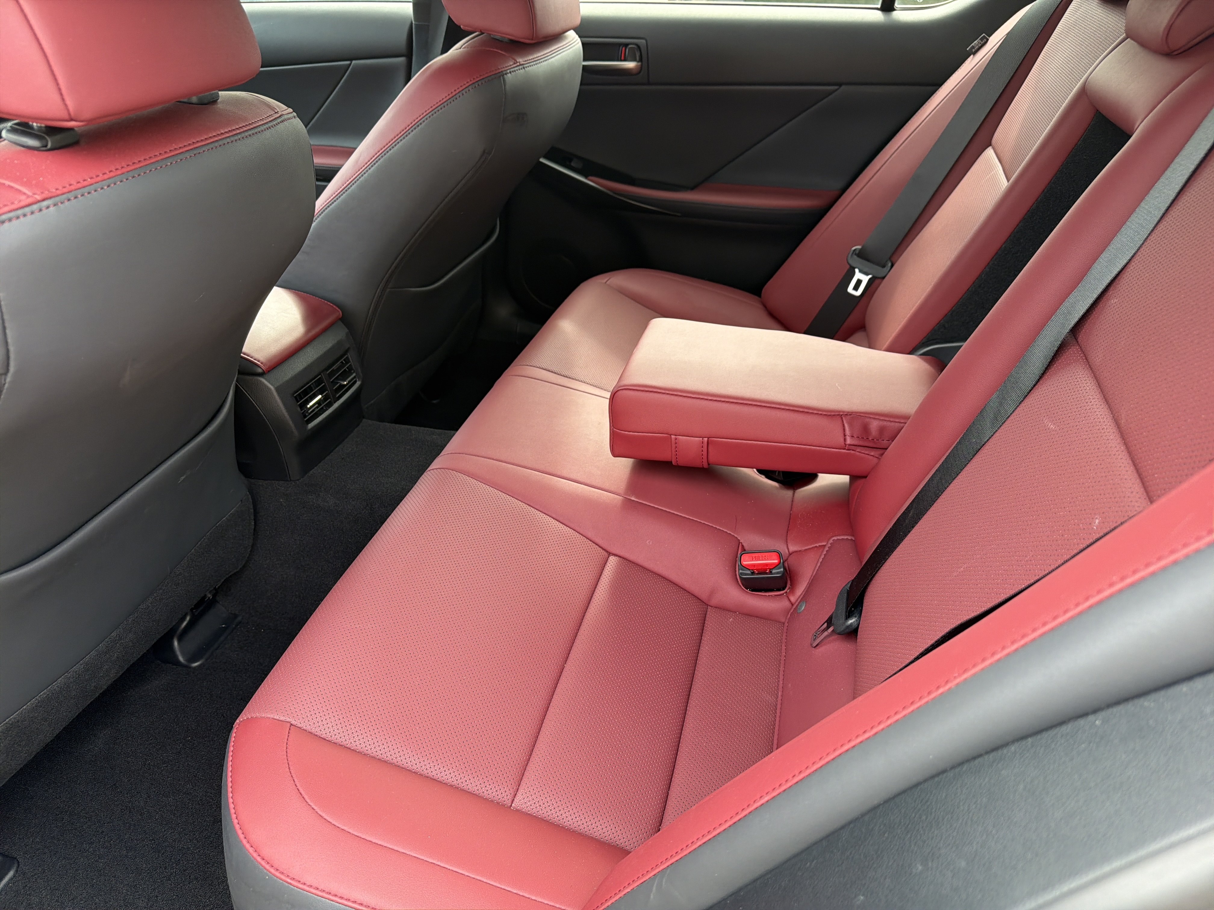 Used 2024 Lexus IS 350 F Sport w/ Accessory Package 2 RWD image 13