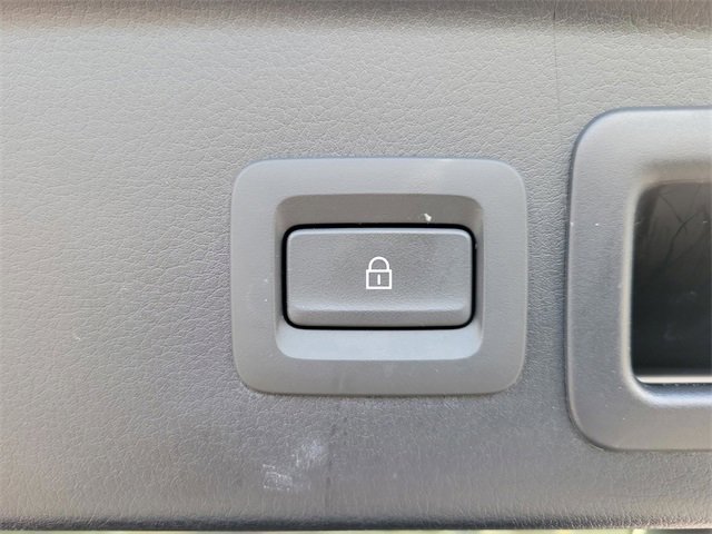 Used 2025 MAZDA CX-30 AWD 2.5 S w/ Preferred Package image 9