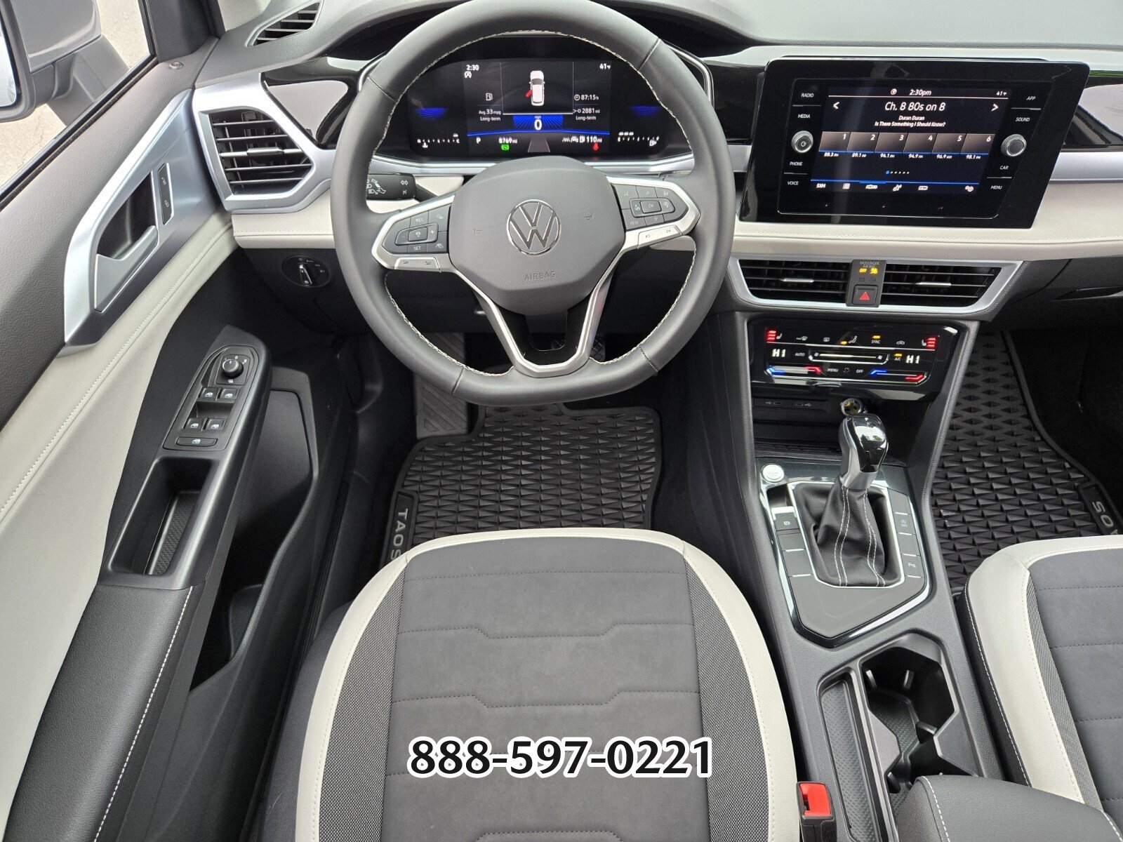 Certified 2025 Volkswagen Taos SE image 12