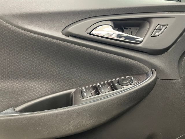 Certified 2022 Chevrolet Malibu LT FWD image 12