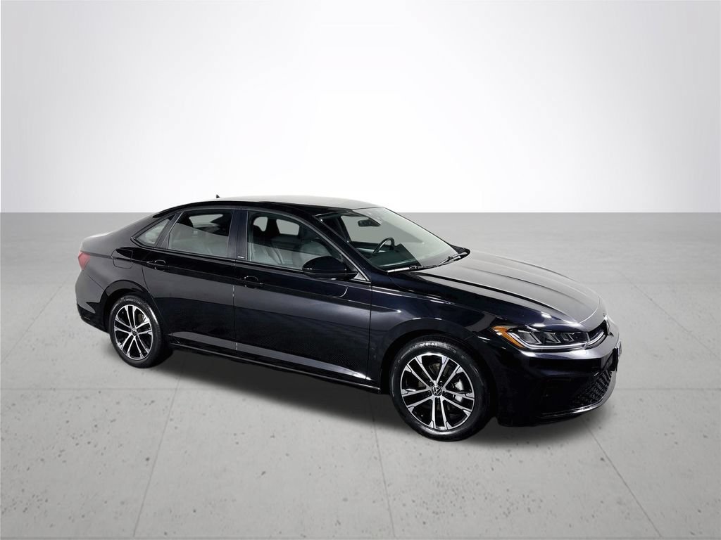 Certified 2025 Volkswagen Jetta Sport FWD image 5