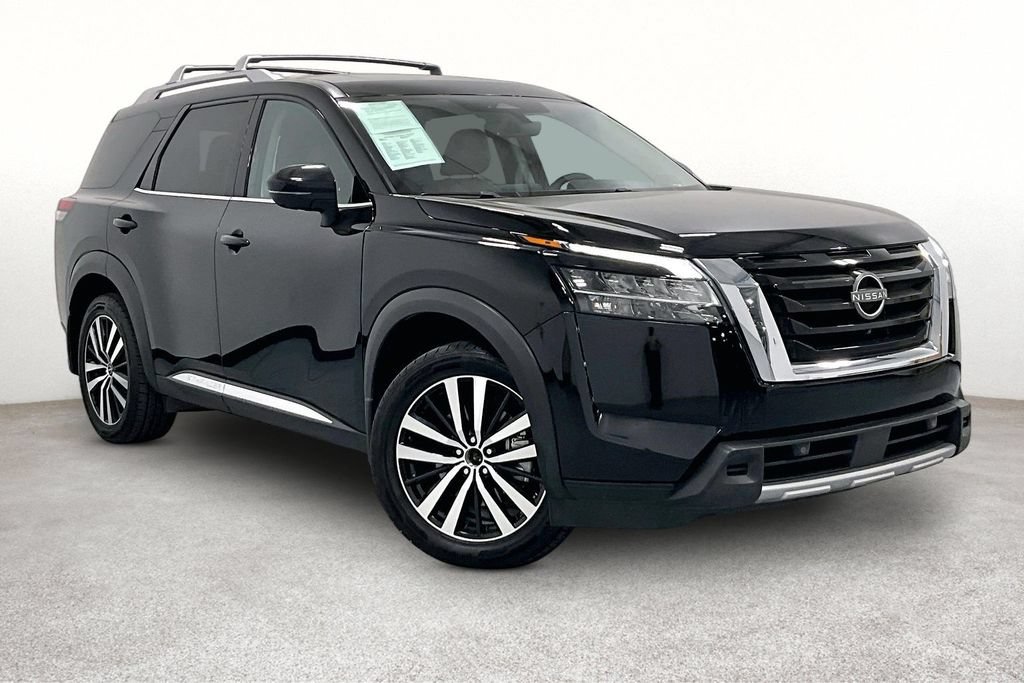 Used 2023 Nissan Pathfinder Platinum