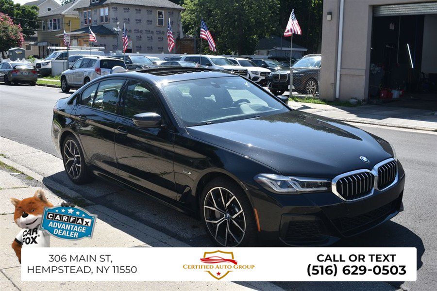 Used 2023 BMW 530e xDrive w/ Premium Package AWD/4WD image 4