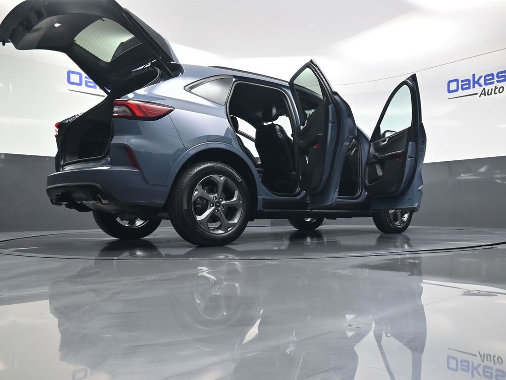 Used 2024 Ford Escape ST-Line Select w/ Class II Trailer Tow Package image 61