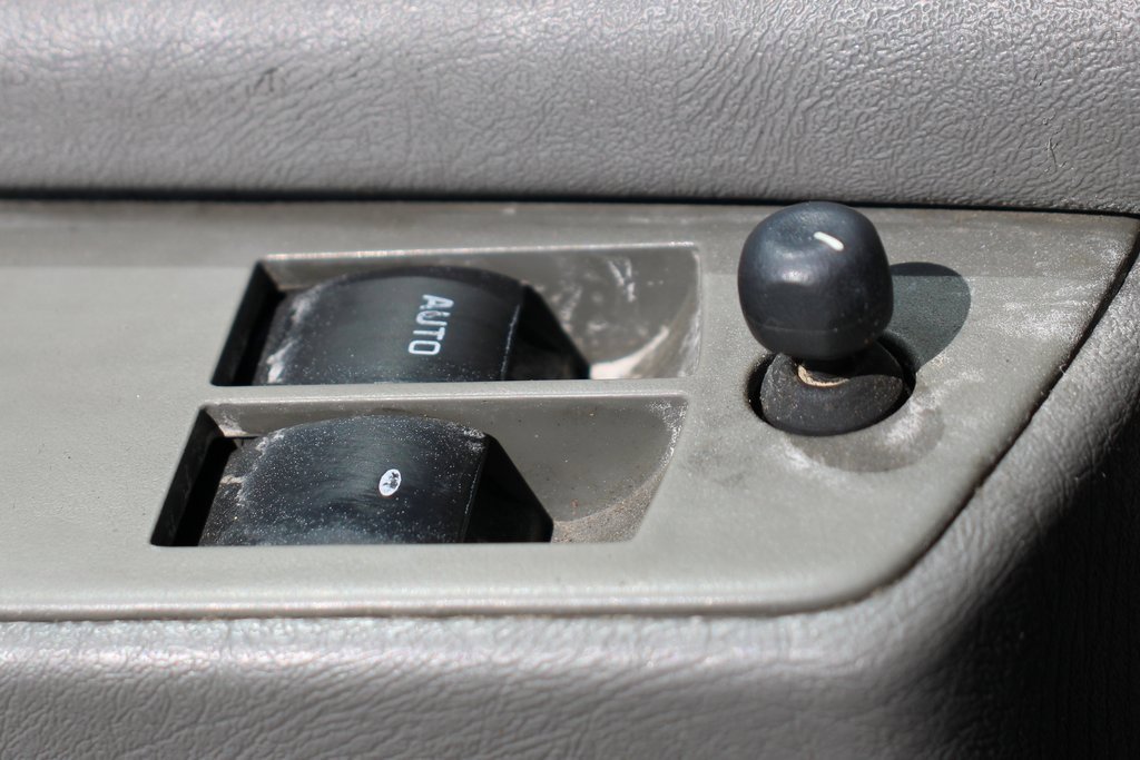 Used 2012 Chevrolet Express 2500 w/ Power Package image 20