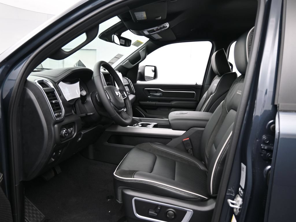 Used 2026 RAM 1500 Laramie w/ Night Edition AWD/4WD image 11