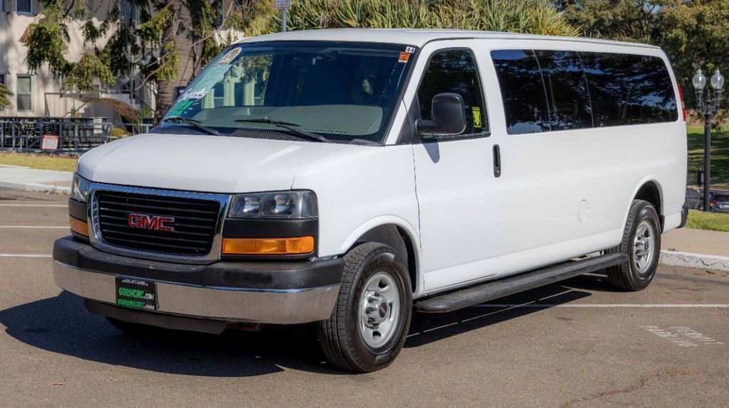 Used 2015 GMC Savana 3500 LS w/ Chrome Appearance Package image 3