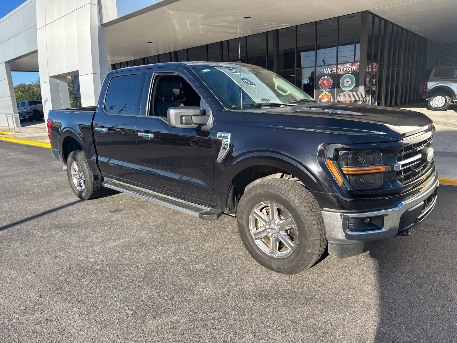 Used 2025 Ford F150 XLT w/ Equipment Group 301A Standard AWD/4WD image 1