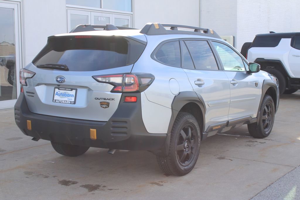 Used 2025 Subaru Outback Wilderness AWD/4WD image 7