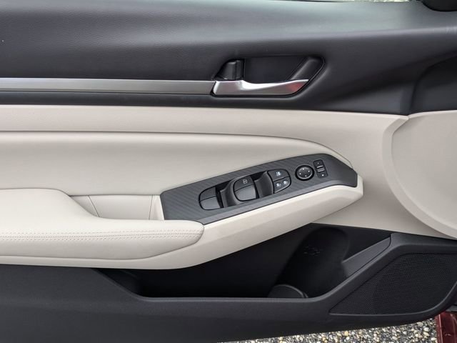 Used 2022 Nissan Altima 2.5 SV image 13