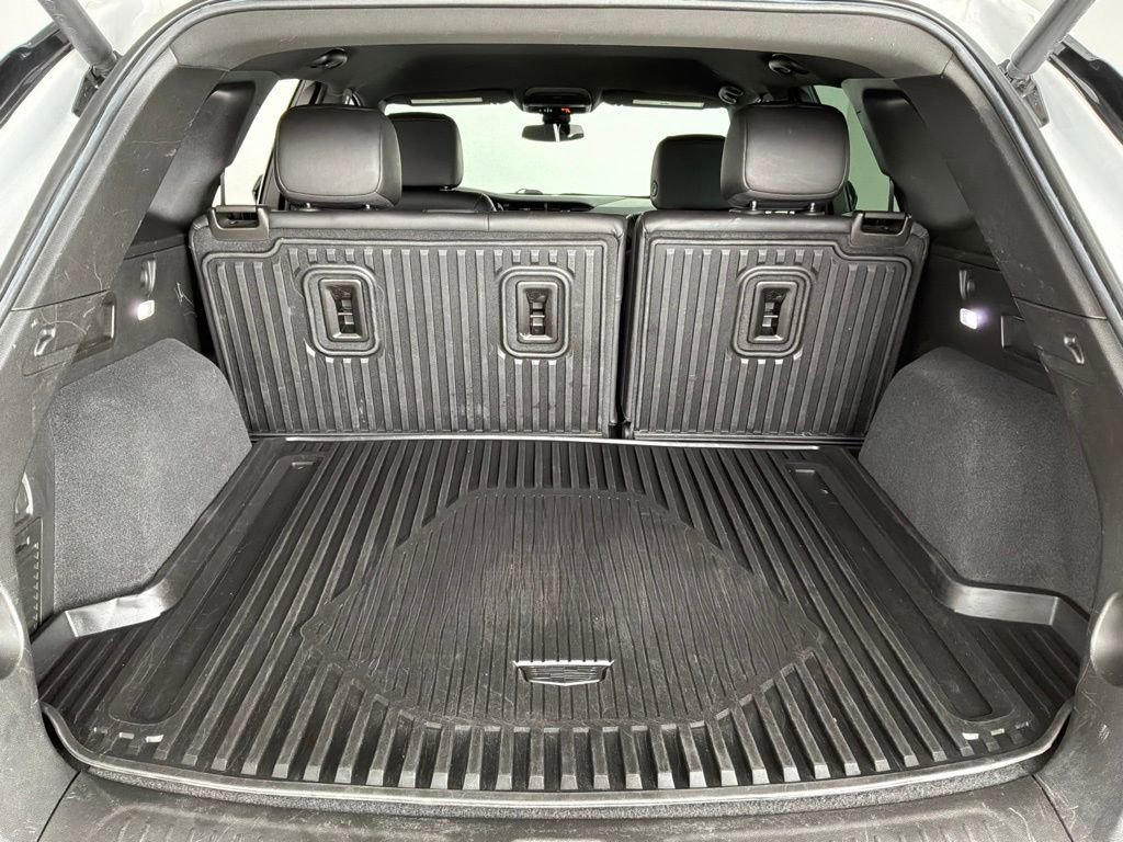 Used 2022 Cadillac XT5 Luxury w/ LPO, Floor Liner Package AWD/4WD image 26