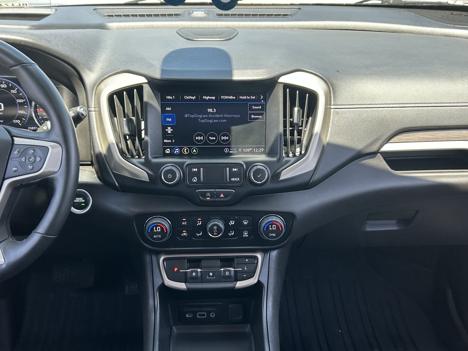 Certified 2024 GMC Terrain Denali w/ Denali Premium Package AWD/4WD image 18