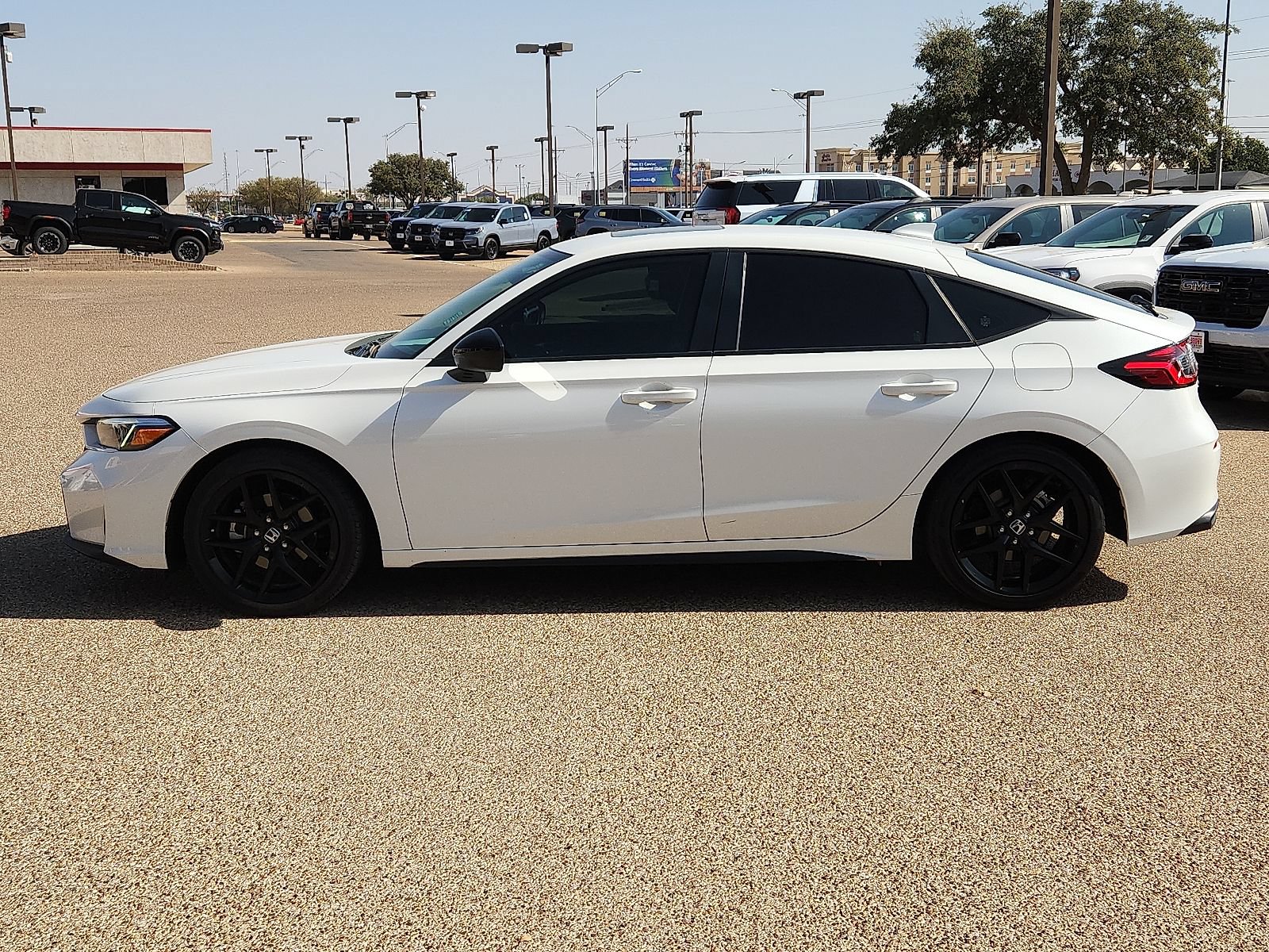 Used 2025 Honda Civic Sport image 2