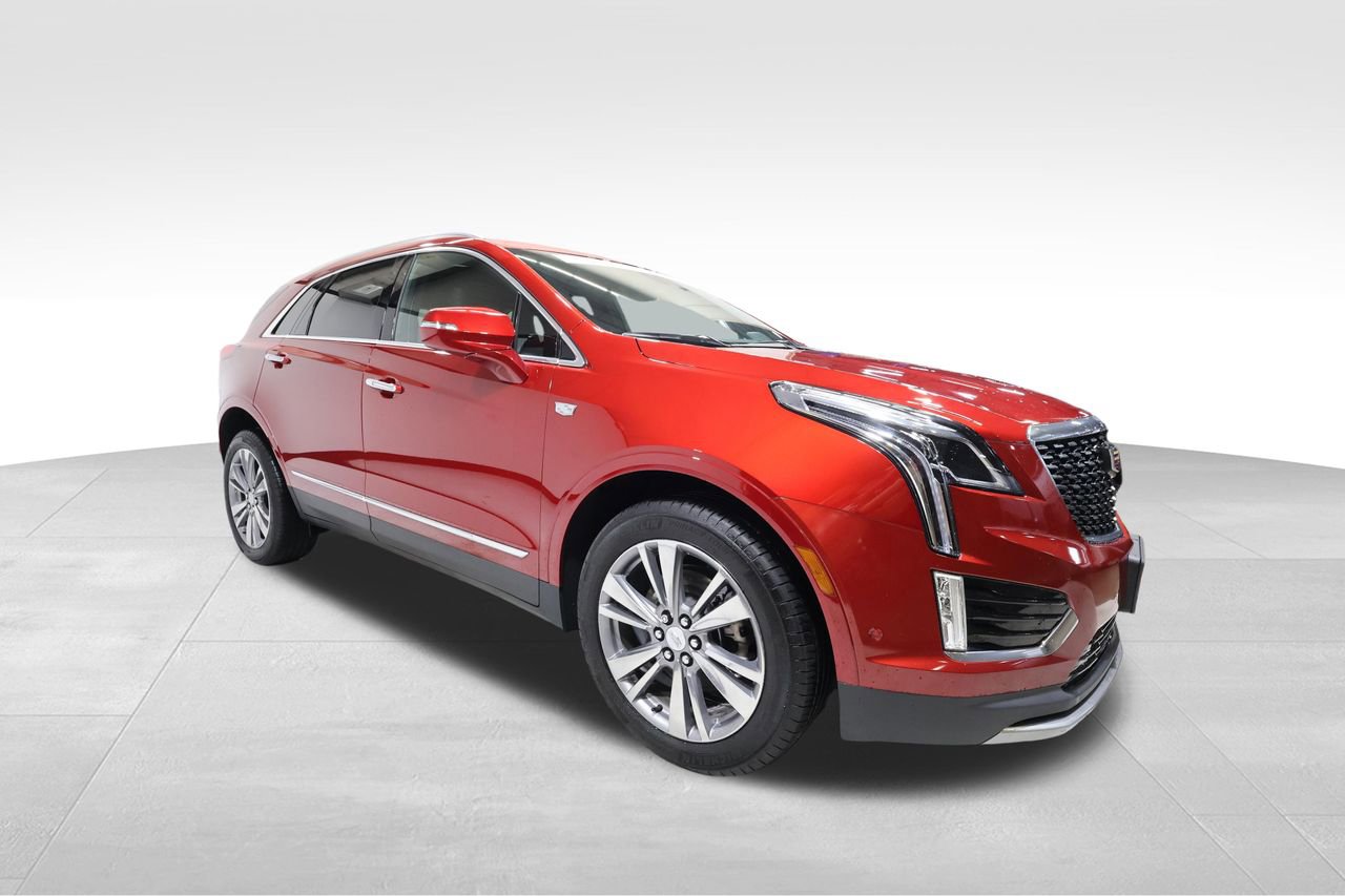 Used 2025 Cadillac XT5 Premium Luxury w/ Technology Package AWD/4WD image 6