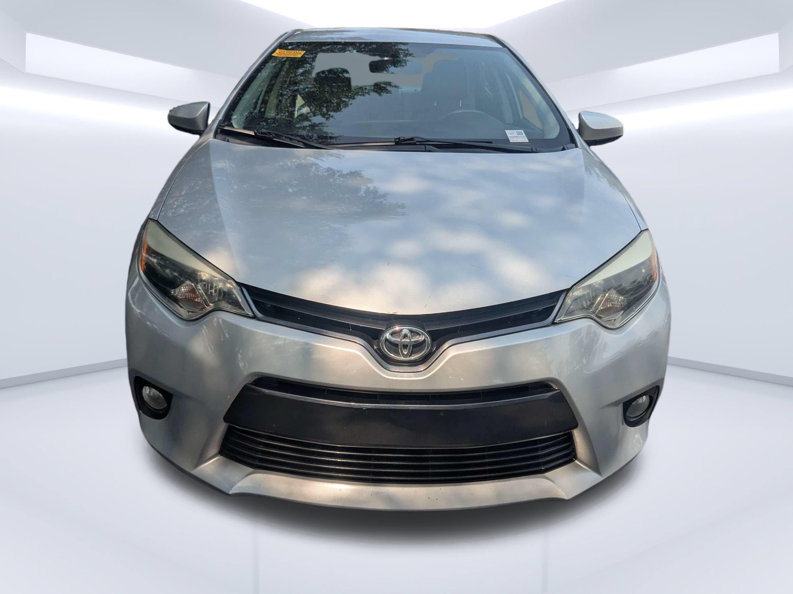 Used 2015 Toyota Corolla LE FWD image 9