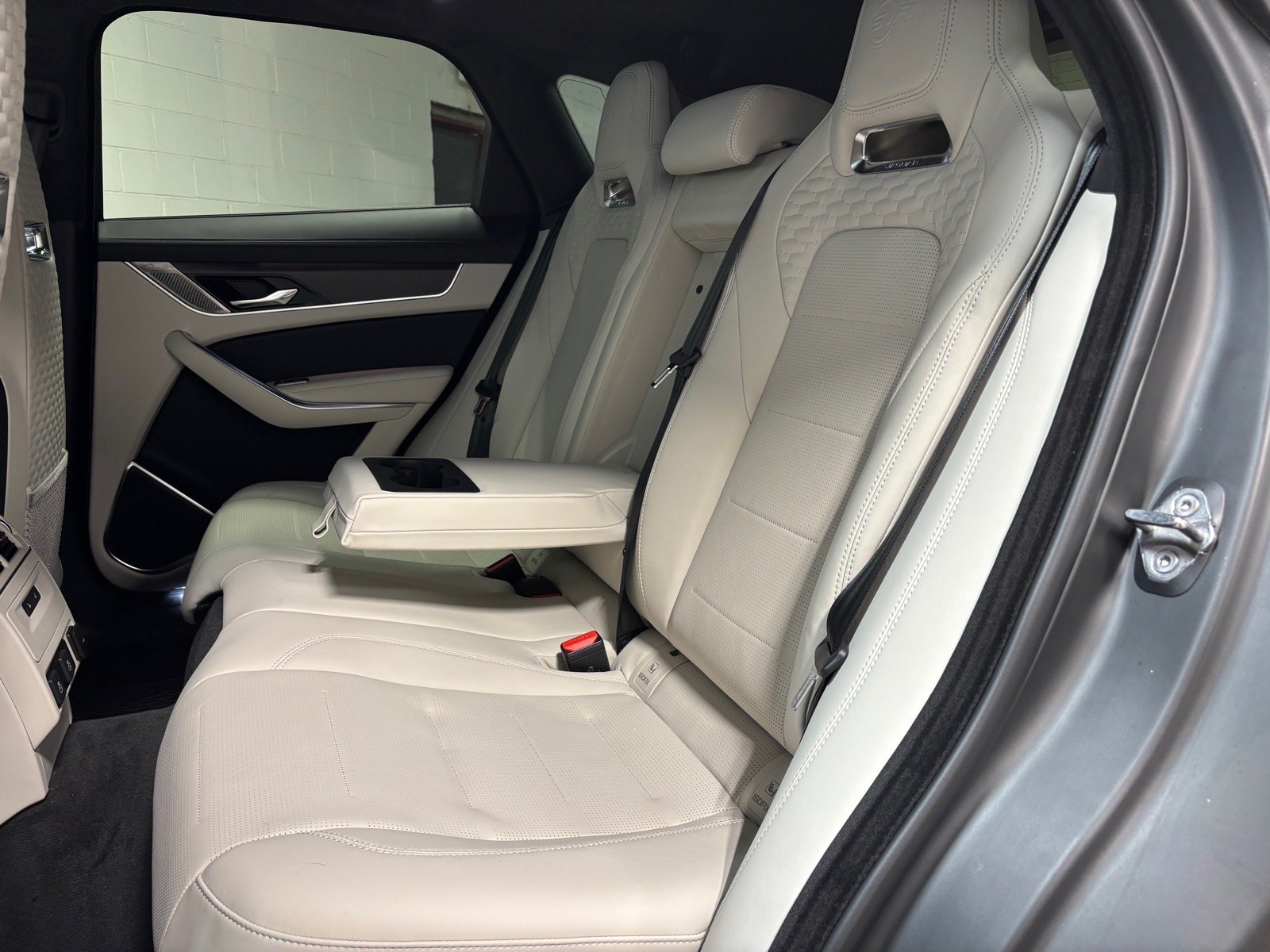 New 2026 Jaguar F-PACE SVR 575 Edition AWD/4WD image 26