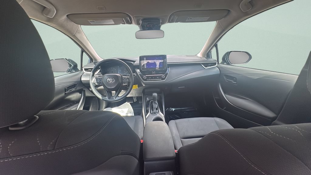Used 2025 Toyota Corolla LE FWD image 14