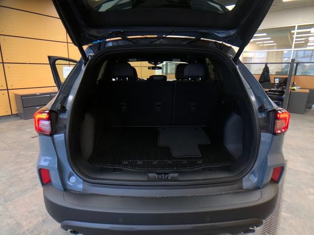 New 2026 Ford Escape ST-Line w/ Tech Pack #1 AWD/4WD image 16