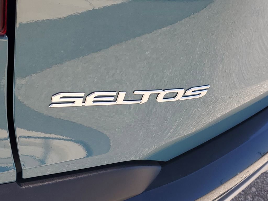 New 2026 Kia Seltos EX FWD image 26