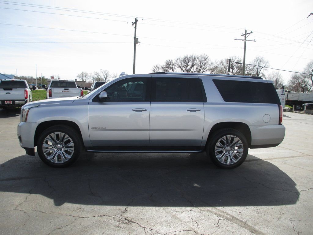 Used 2019 GMC Yukon XL Denali image 9