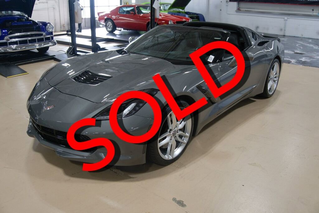 Used 2016 Chevrolet Corvette Stingray Coupe w/ 2LT Preferred Equipment Group image 1