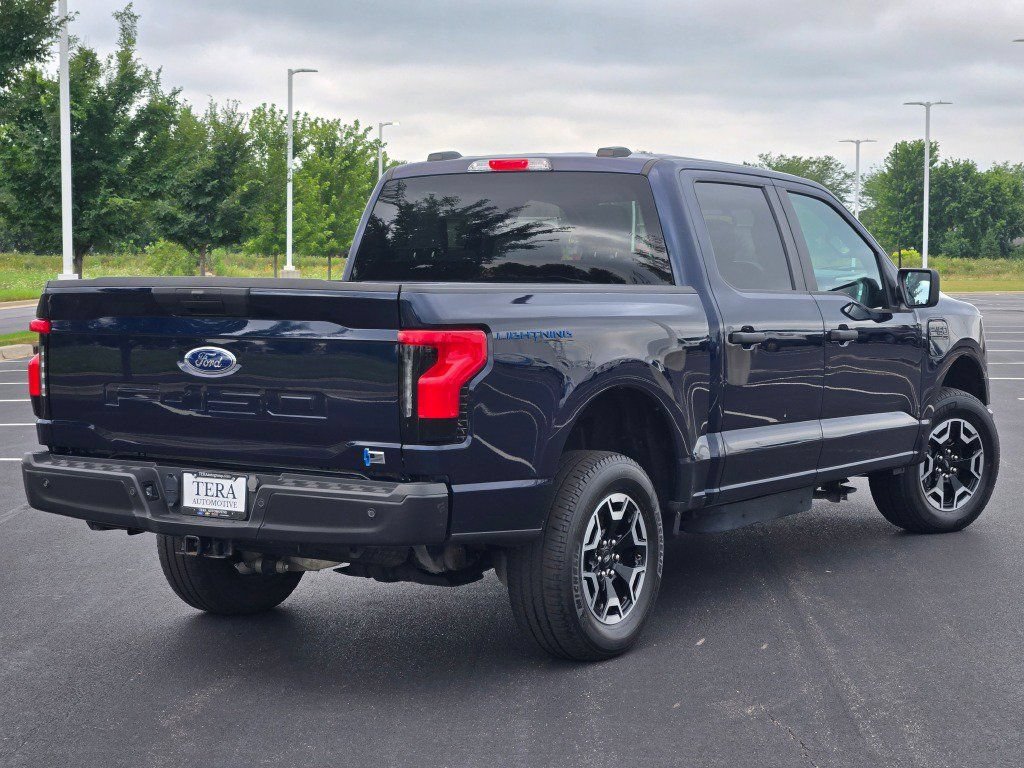 Used 2023 Ford F150 Lightning Pro AWD/4WD image 11