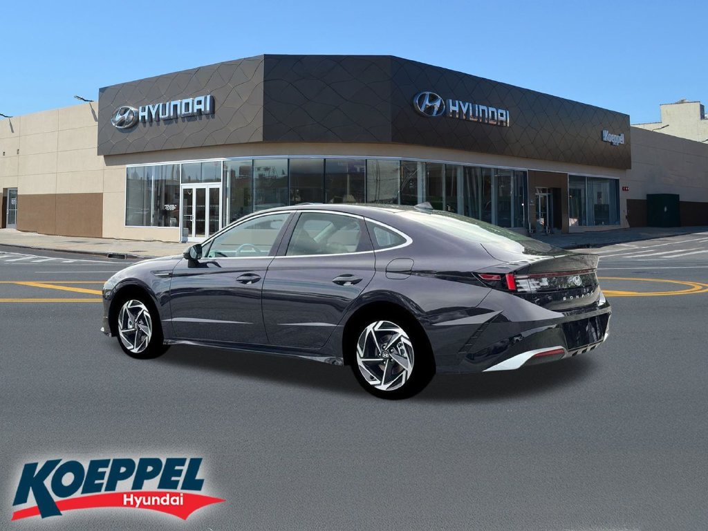 New 2026 Hyundai Sonata SEL FWD image 4