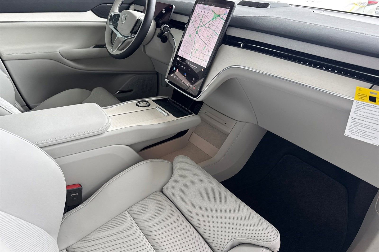 New 2025 Volvo EX90 Plus w/ Protection Package Premier image 16