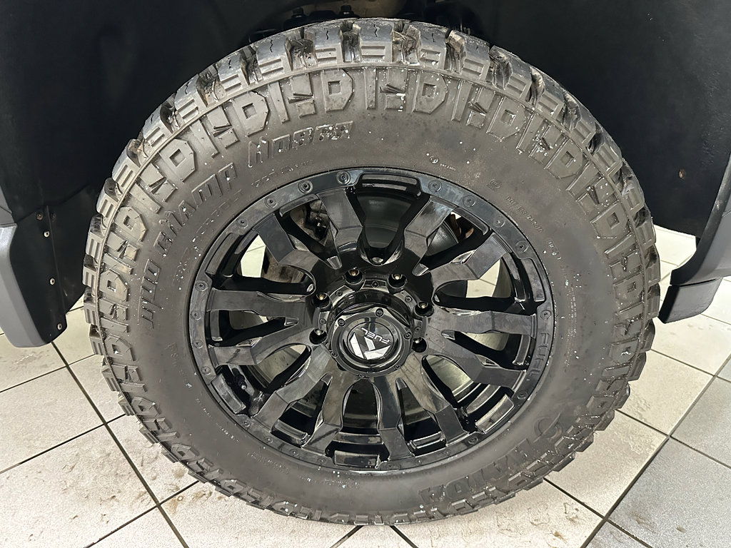 Used 2024 GMC Sierra 2500 AT4 w/ AT4 Premium Plus Package AWD/4WD image 17