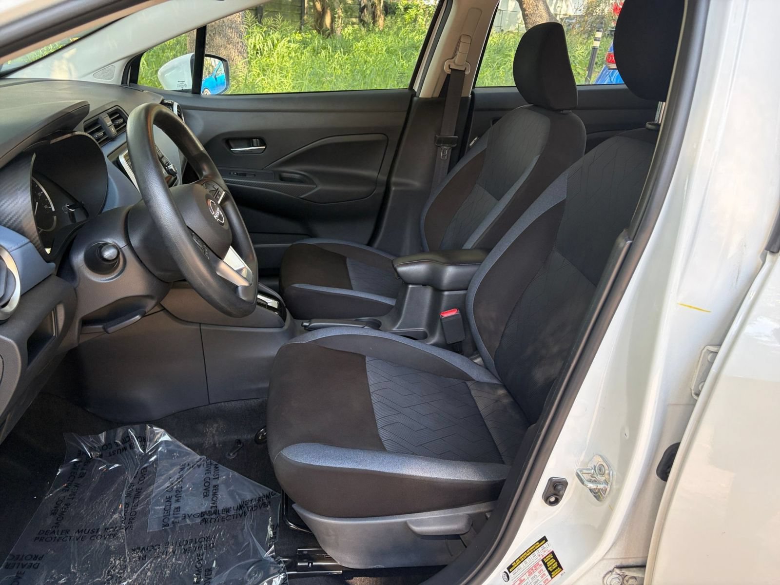 Used 2025 Nissan Versa SV FWD image 25