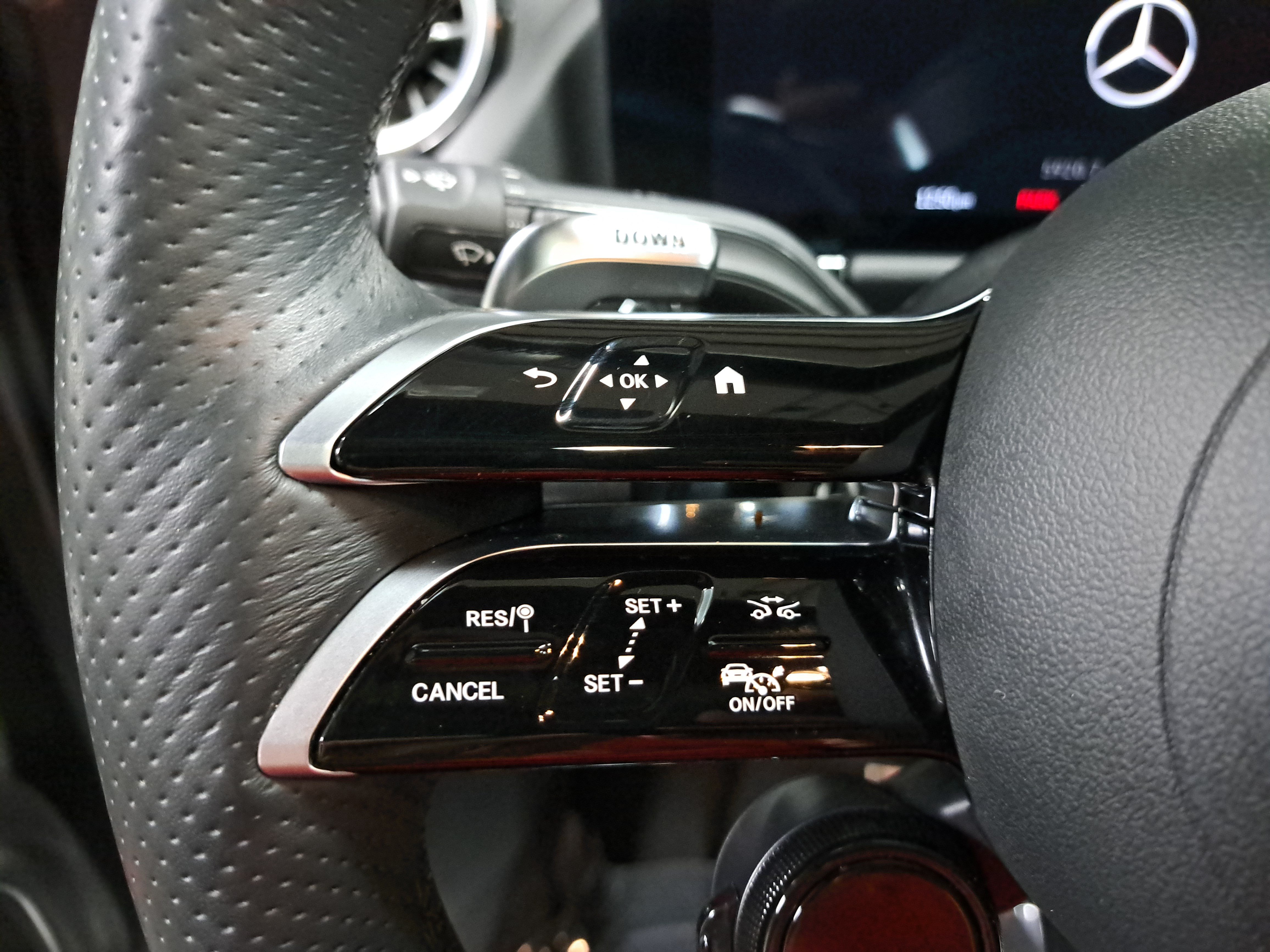 Certified 2025 Mercedes-Benz GLA 35 AMG 4MATIC image 19