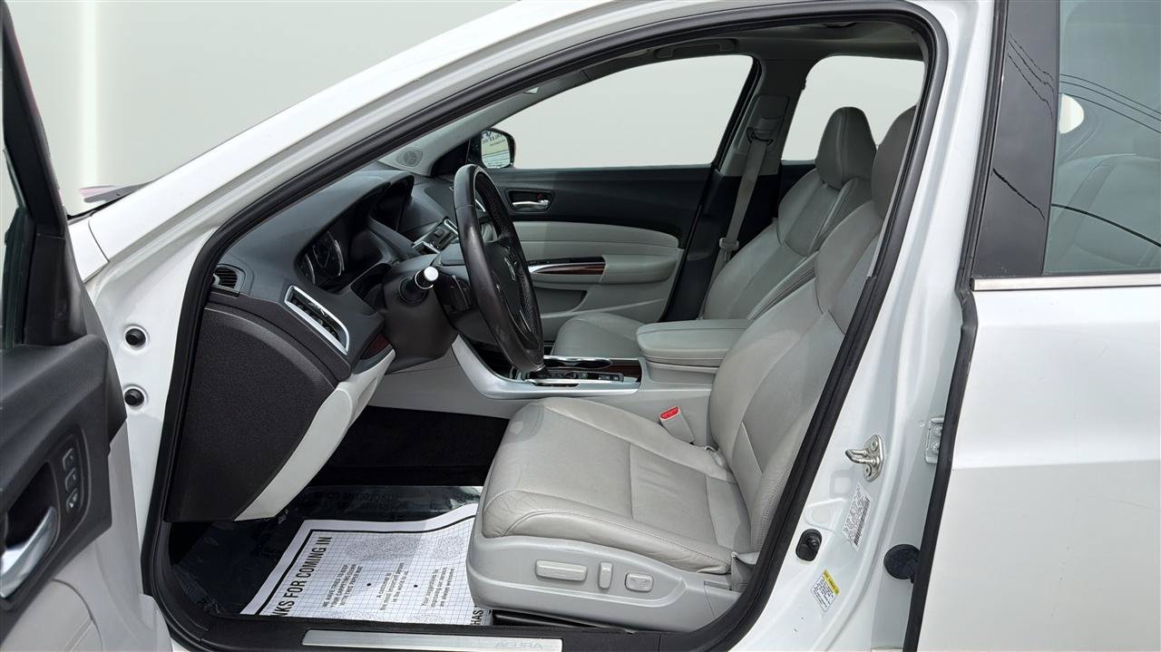 Used 2015 Acura TLX w/ Technology Package FWD image 11