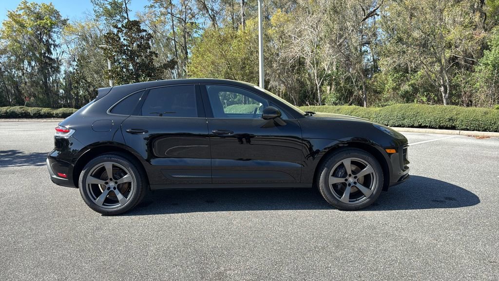 Certified 2026 Porsche Macan image 25