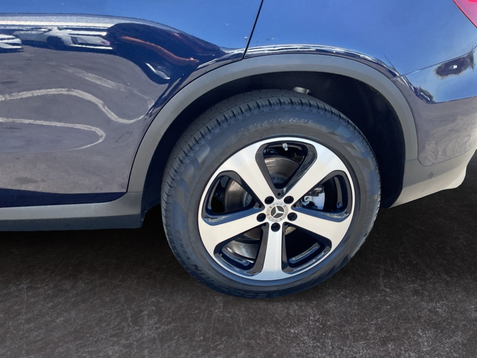 Used 2019 Mercedes-Benz GLC 350e 4MATIC image 9