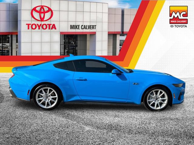 Used 2025 Ford Mustang GT Premium RWD image 6