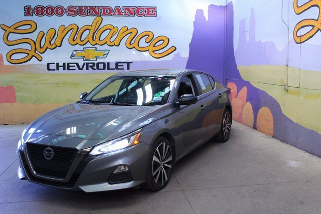 Used 2021 Nissan Altima 2.5 SR image 2